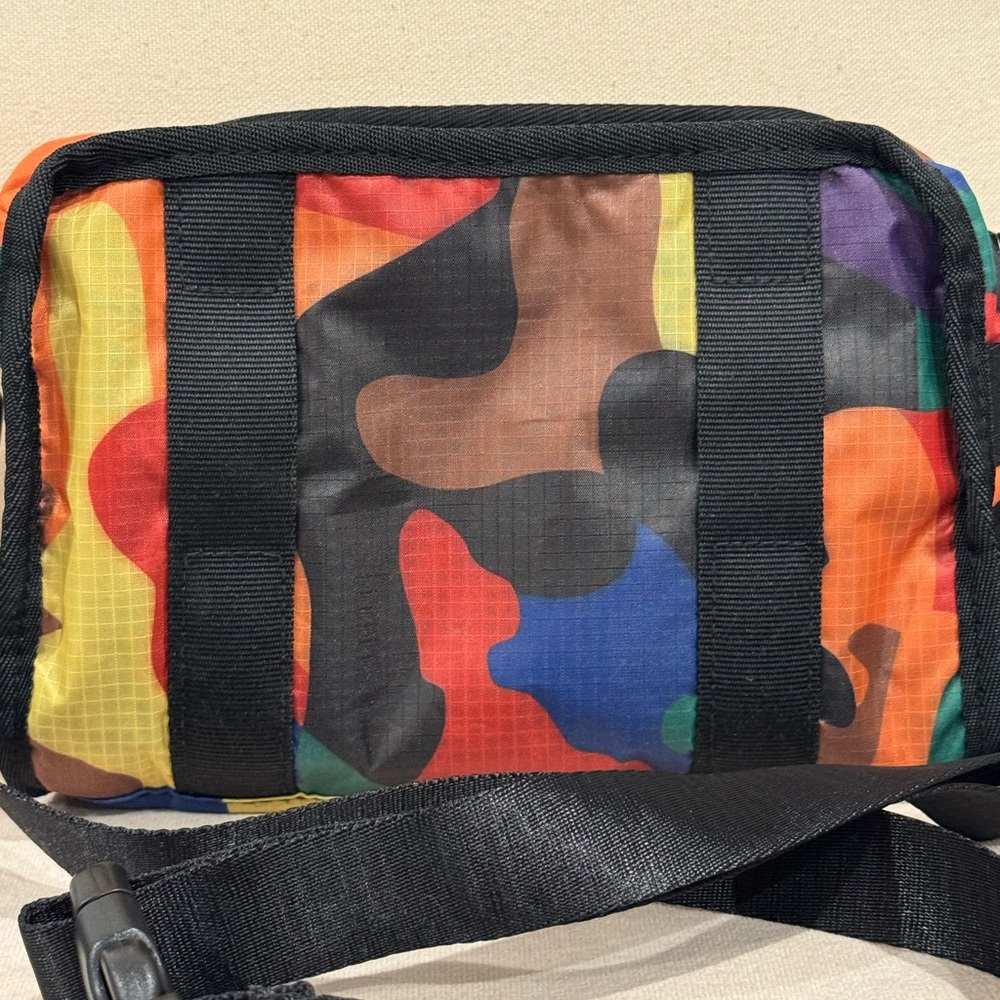 UGG Multicolor Men's Bag - Picture 2 of 3